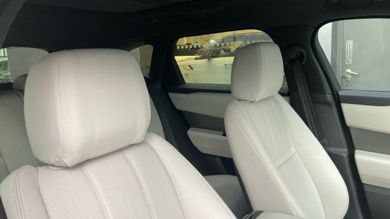 Land Rover Range Rover Velar 2.0 P400e SE 5dr Auto Estate